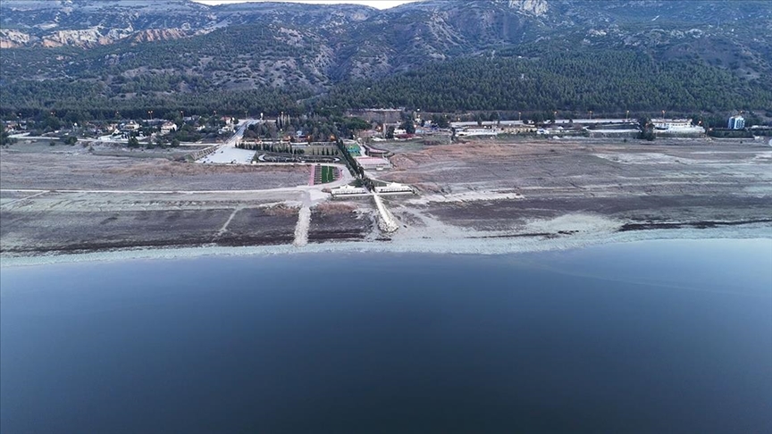 Burdur Gölü son 50 yılda hacminin yarısına yakınını kaybetti