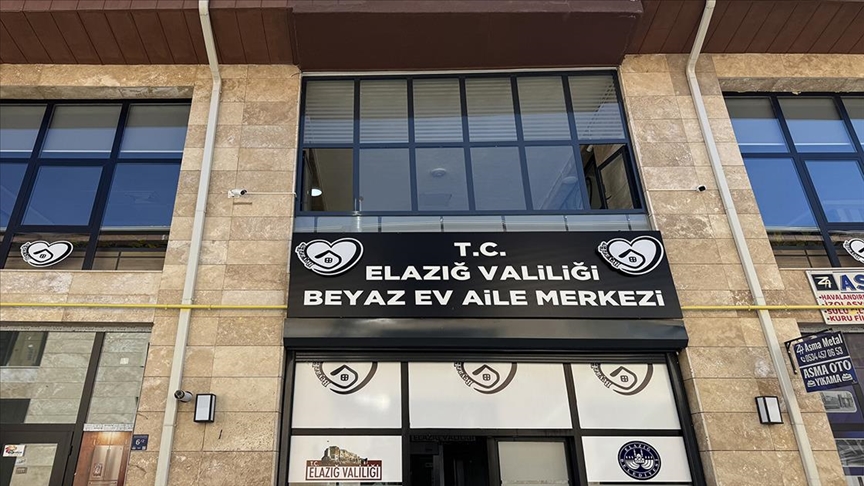 Elazığ'da "Beyaz Ev Aile Merkezi" aile içi şiddet mağdurlarına destek veriyor