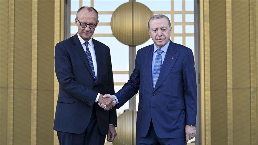 Cumhurbaşkanı Erdoğan, Almanya Başbakanı Merz'i resmi törenle karşıladı