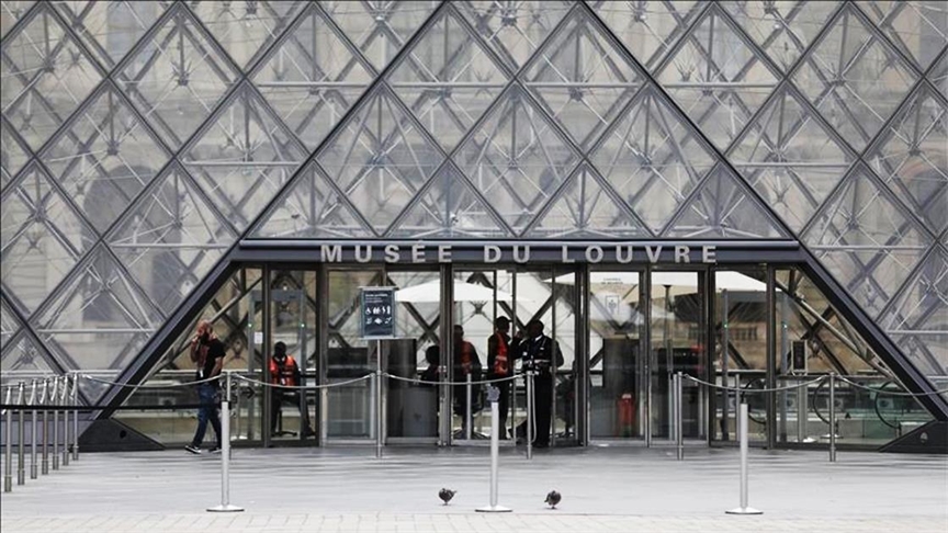 Уапсени уште петмина осомничени за грабежот во Лувр