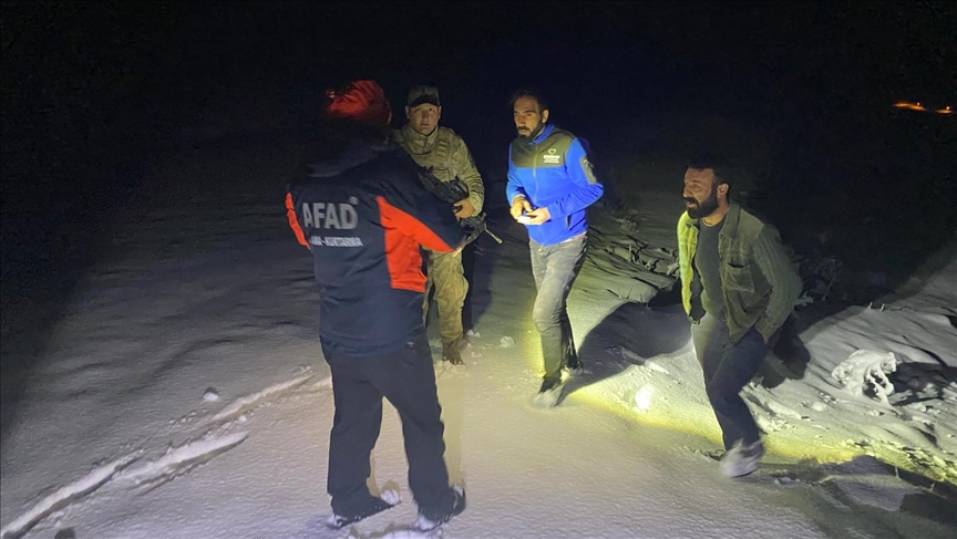 Li Agiriyê 2 kesên mehsûrmayî hatin xilaskirin