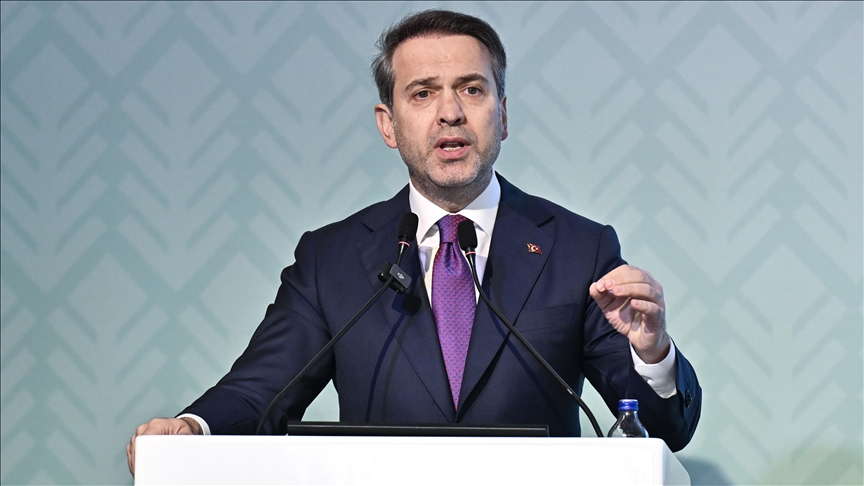 Ministri i Energjisë: Turqia e gatshme për të ndërtuar ura midis kontinenteve dhe sistemeve energjetike