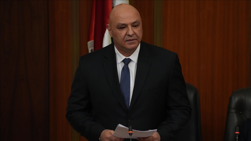 Le président libanais ordonne à l’armée de riposter aux raids israéliens