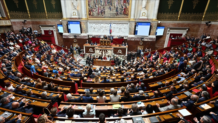 French lawmakers pass motion calling for end to 1968 France-Algeria migration deal