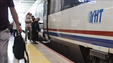 Tren seyahatlerinde "Aile Yılı" indiriminden 200 bini aşkın kişi faydalandı