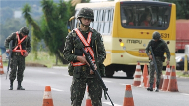 Argentina boosts border security with Brazil amid operation against criminal gang in Rio