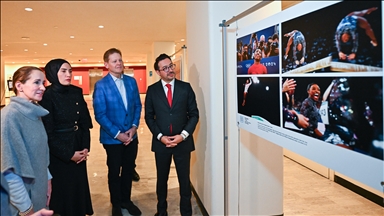 Reuters president attends İstanbul Photo Awards exhibition at UN headquarters
