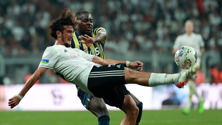 Beşiktaş-Fenerbahçe derbileri "hırçın" geçiyor