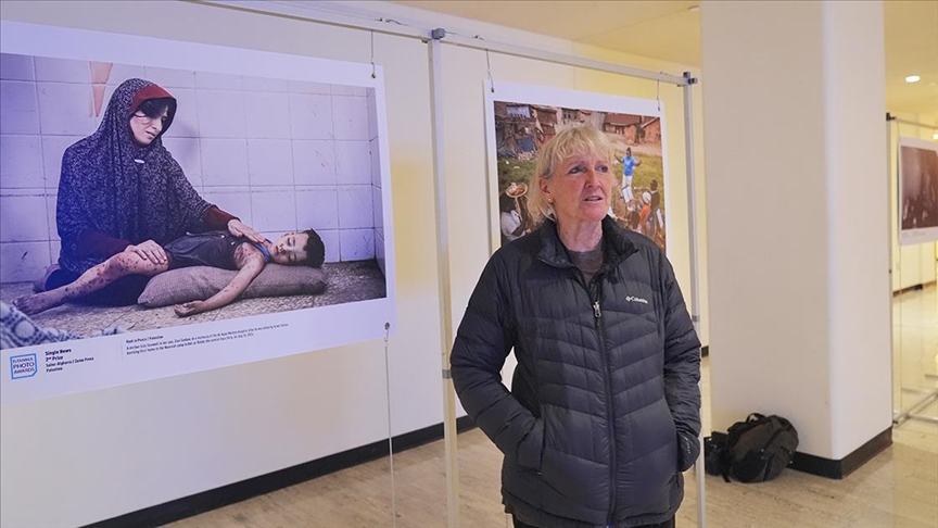 Добитничка на Пулицерова награда ја посети изложбата „Istanbul Photo Awards“ во седиштето на ОН