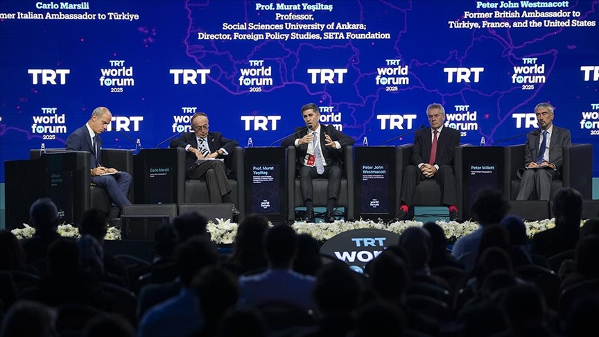 İstanbul'da düzenlenen TRT World 2025'te Türkiye'nin savunma sanayisindeki gelişimi tartışıldı