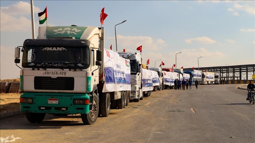 ارسال 20 کامیون کمک بشردوستانه ترکیه به غزه از طریق مصر