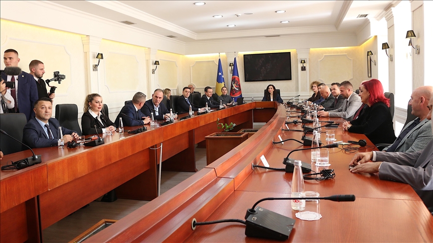 Kosovë, presidentja dhe krerët e partive pa marrëveshje për mandatarin e ri