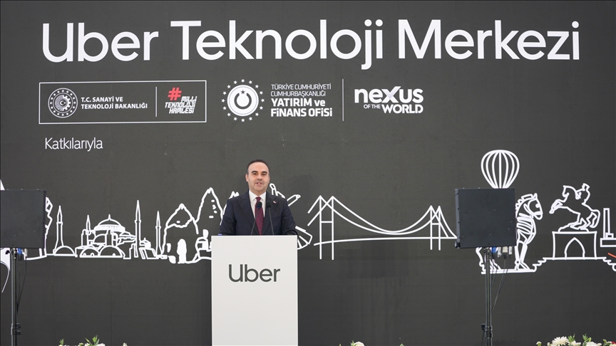 Bakan Kacır: Uber 200 milyon dolarlık yatırımla Türkiye'de teknoloji merkezi kurmak üzere adım atıyor