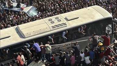 اسرائیل پیکر 30 اسیر فلسطینی دیگر را به غزه تحویل داد