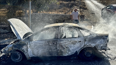 Ilegalni izraelski doseljenici napali palestinske gradove, palili vozila