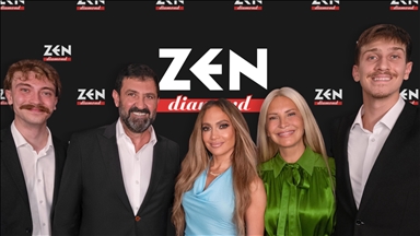 Jennifer Lopez devient l’égérie de la marque turque Zen Diamond