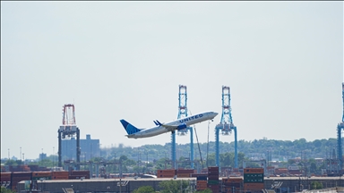 US expects more flight disruptions amid government shutdown