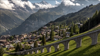 وادي "لاوتربرونن" السويسري.. طبيعة ساحرة كالخيال