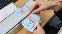 Eski tip ehliyetlerin yenilenmesi için tanınan süre bugün sona eriyor