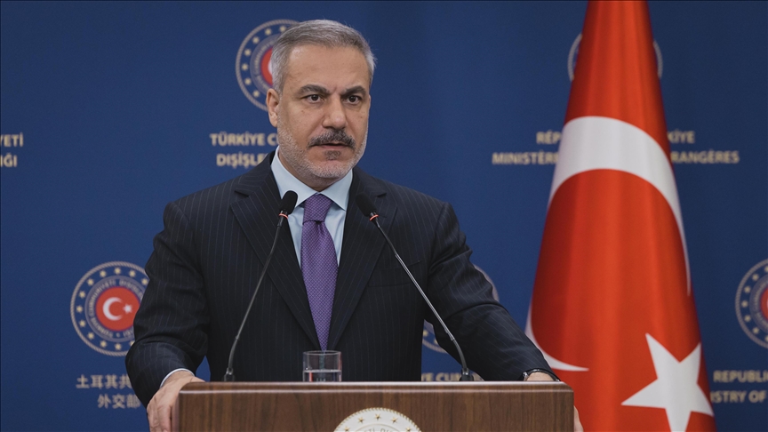 Турскиот министер Фидан: Нетанјаху бара изговори за повторно започнување на геноцидот во Газа