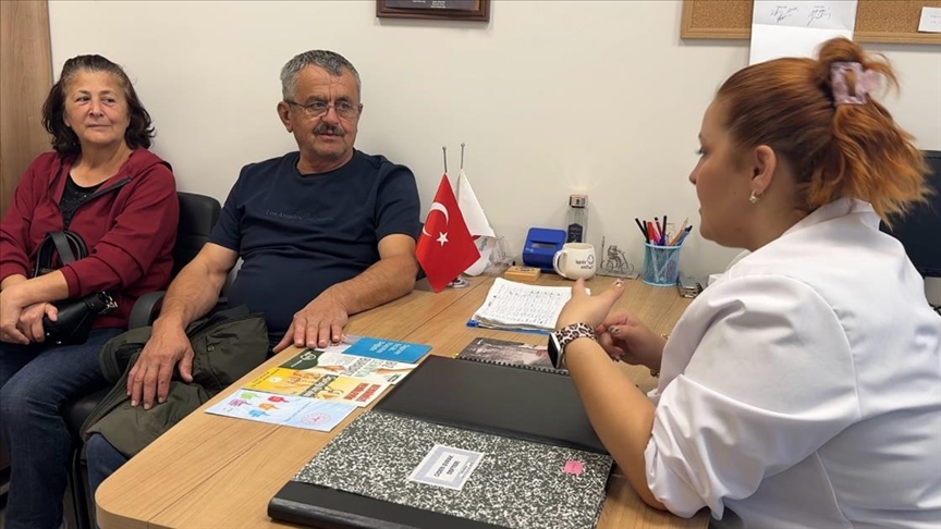 Sağlıklı Hayat Merkezi desteğiyle sigaradan kurtulan kadın eşine de ilk adımı attırdı