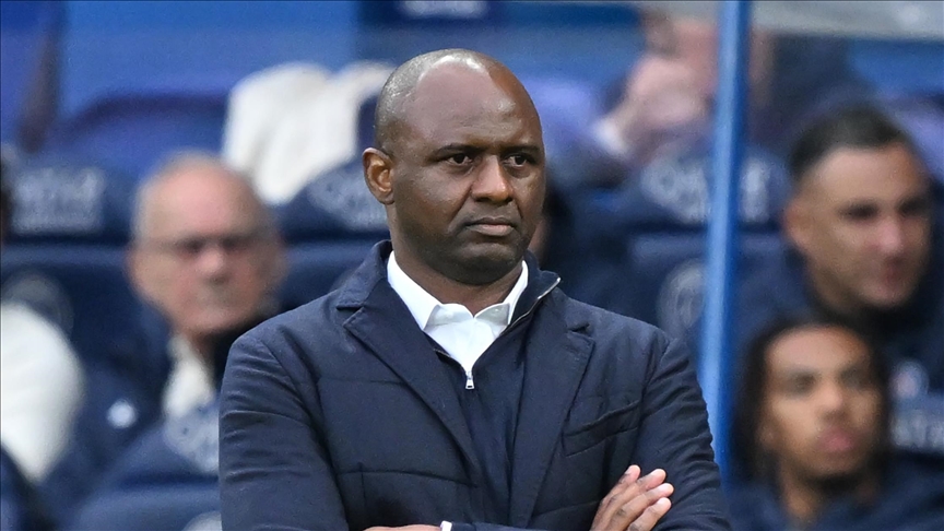 قدم.. الفرنسي باتريك فييرا ثاني مدرب يرحل عن الدوري الإيطالي