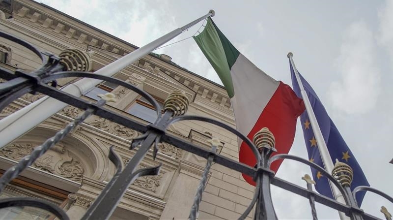 Probe launched into fascist chants at Italian ruling party’s youth wing