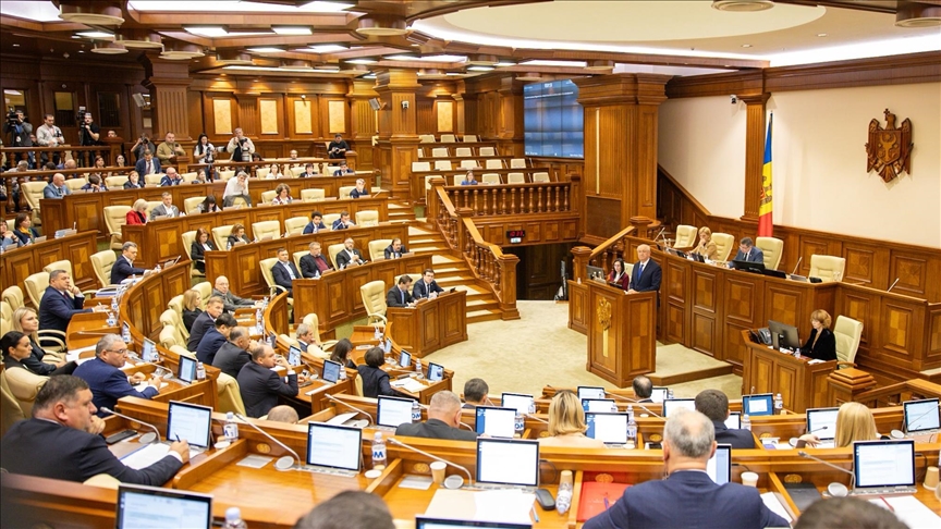 Moldovan parliament approves new government