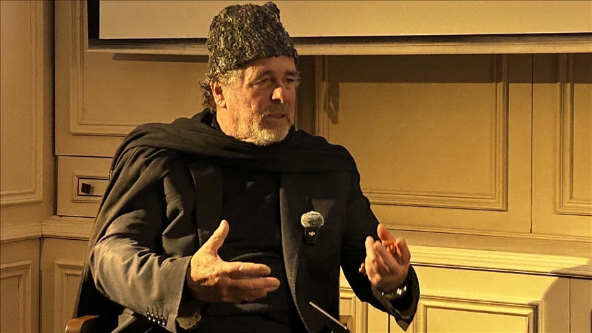 Ödüllü yönetmen Abdullatif Ovidio Salazar, İstanbul'da sinemaseverlerle buluştu