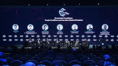 TRT World Forum 2025'te dünyadaki ticaret çatışmaları ve yeni küresel rekabet alanları ele alındı