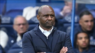 قدم.. الفرنسي باتريك فييرا ثاني مدرب يرحل عن الدوري الإيطالي