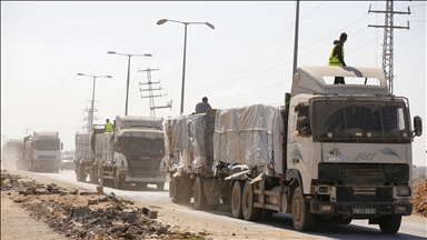 Ateşkesin yürürlüğe girmesinden bu yana Gazze'ye sadece 3 bin 203 yardım tırı ulaştı