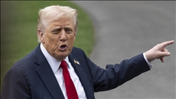 Trump blames Democrats for government shutdown, calls them 'crazed lunatics'