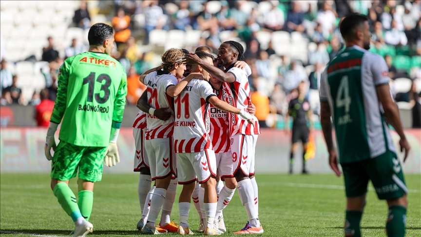 Samsunspor, deplasmanda TÜMOSAN Konyaspor'u 3-1 yendi