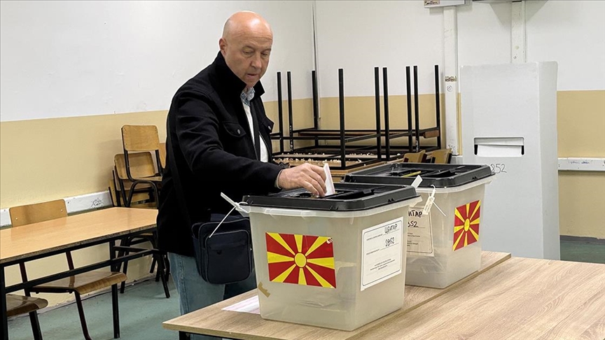 До 15:00 часот излезност од 30,26 % на локални избори во Северна Македонија