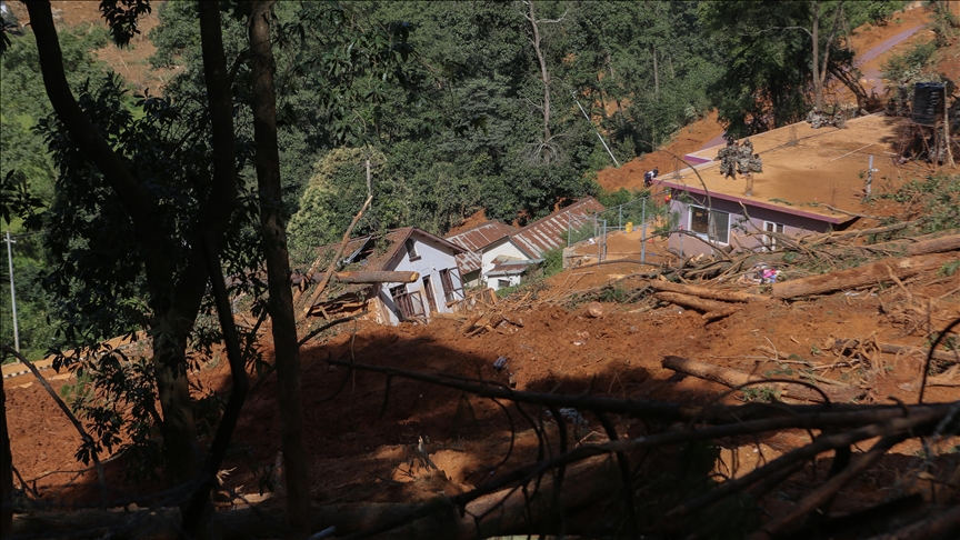 U klizištu u Keniji poginulo 26 osoba, potraga za 25 nestalih se nastavlja