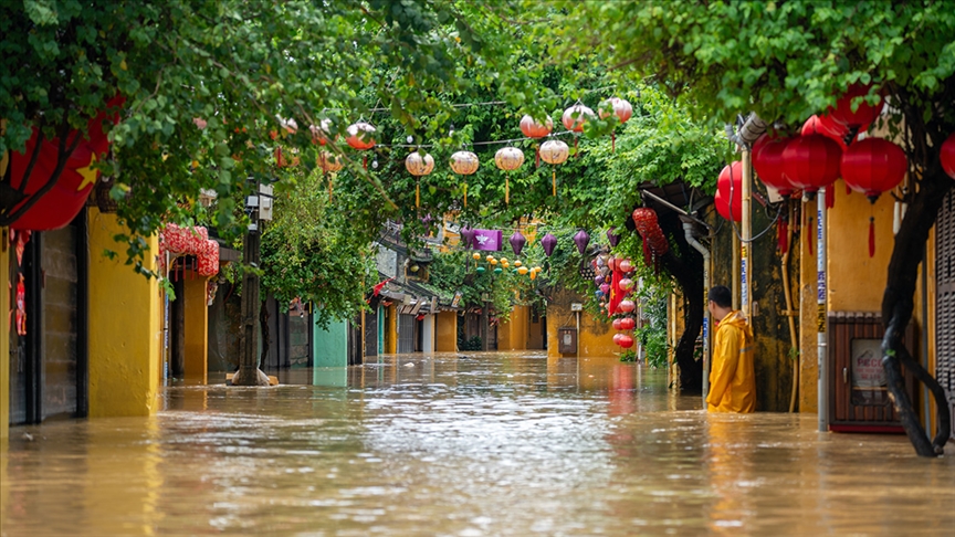 Vietnam'da sel ve heyelanlar nedeniyle 28 kişi yaşamını yitirdi