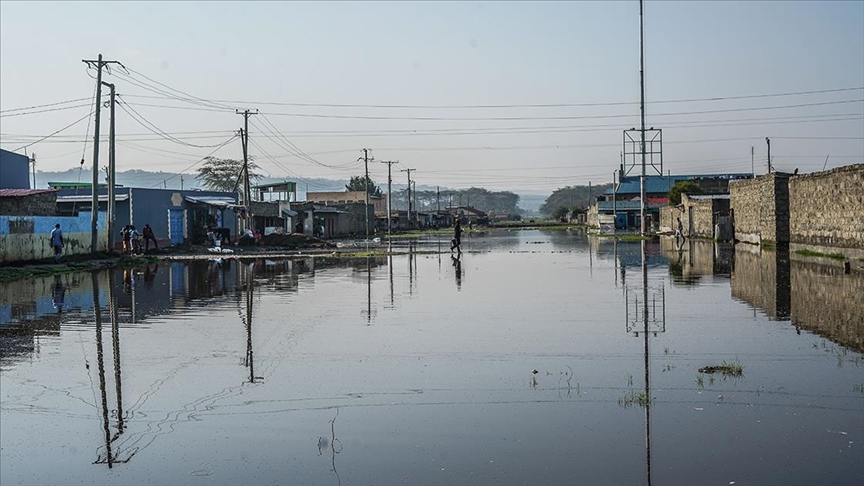 Свлечиште во Кенија одзеде 26 животи, се трага по 25 исчезнати