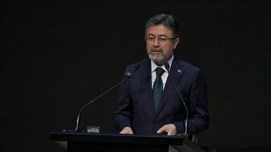 Bakan Yumaklı: Su dünyasını İstanbul'da buluşmaya davet ediyorum