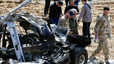 İsrail, Lübnan'ın güneyinde bir araca İHA ile saldırı düzenledi