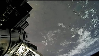 Hindistan "4 bin 400 kilogramlık en ağır haberleşme uydusunu" fırlattı