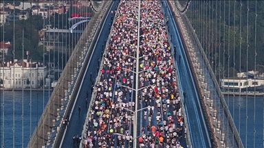 Desetine hiljada ljudi učestvovalo u Istanbulskom maratonu