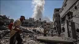 İsrail, ateşkese rağmen Gazze'de saldırılara ve yardım girişini kısıtlamaya devam ediyor