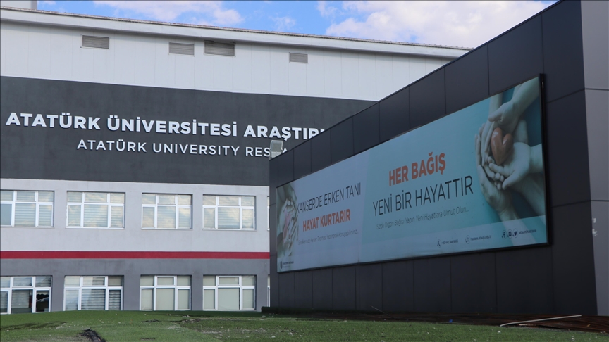 Doğu'nun sağlık merkezinde 10 ayda 34 hasta organ nakliyle yaşama tutundu