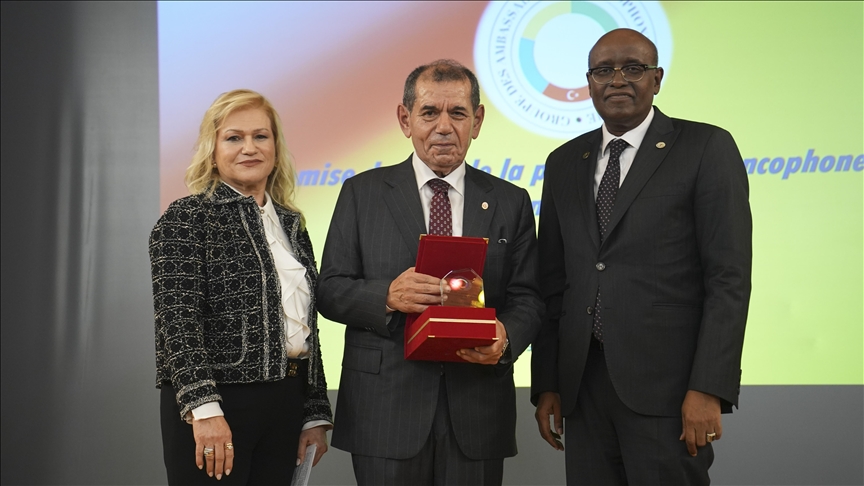 Galatasaray Kulübü Başkanı Dursun Özbek'e "2025 Yılının Frankofon Kişiliği Ödülü" verildi