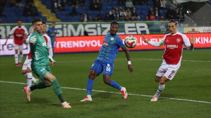 Çaykur Rizespor, konuk ettiği Mısırlı.com Fatih Karagümrük'ü yendi