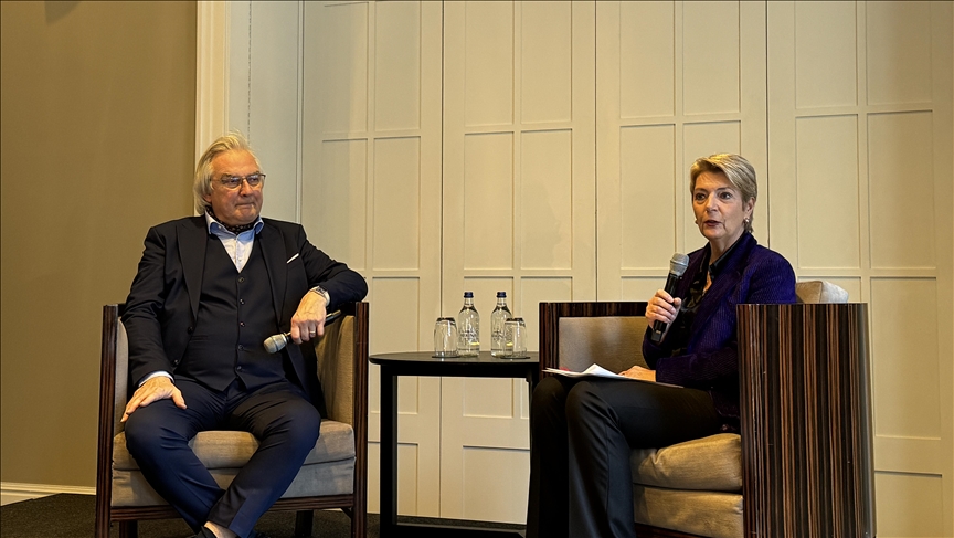 İsviçre Konfederasyonu Başkanı Keller-Sutter, Bern'de uluslararası gazetecilerle bir araya geldi