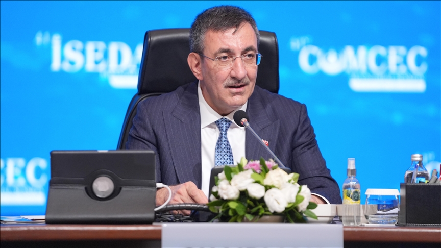 Cumhurbaşkanı Yardımcısı Yılmaz, 41. İSEDAK Toplantısı'nın "Bakanlar Çalışma Oturumu"na başkanlık etti