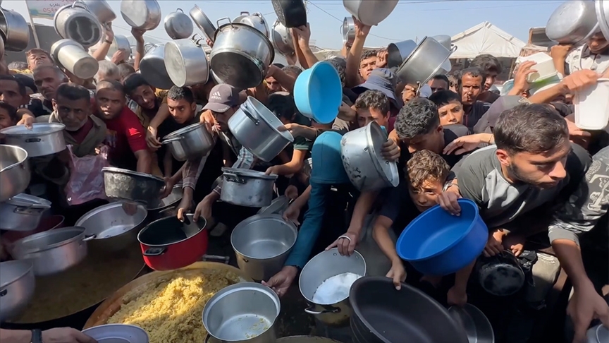 Gazze'de ateşkese rağmen "açlık kuyrukları" devam ediyor