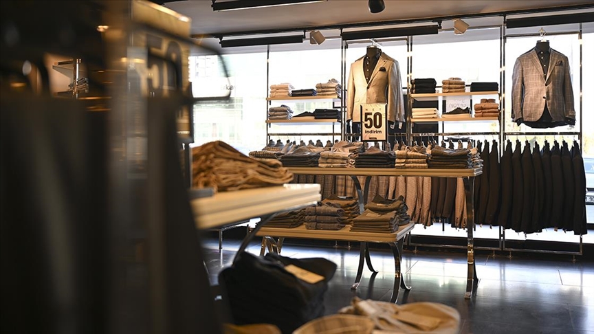 Ekimde fiyatı en çok artan ürün erkek giyim, en fazla düşen evcil hayvanlarla ilgili ürünler oldu